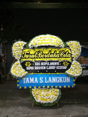 Papan Bunga Duka di Parangtritis